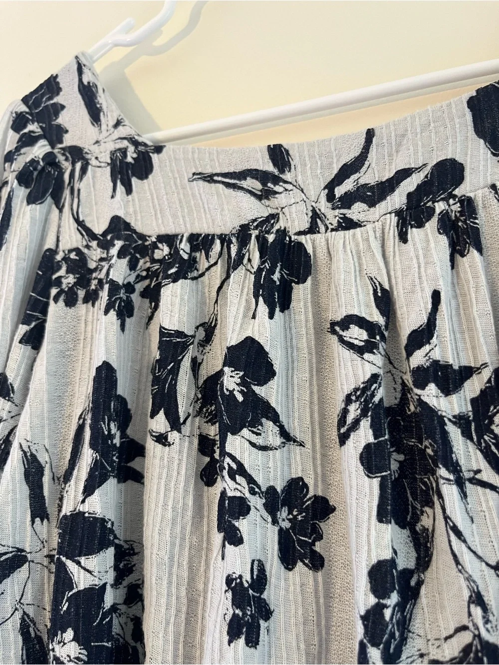 Lucky Brand Black Floral Boho Long Sleeve Peasant Blouse Medium